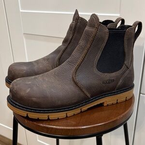 KEEN Men's Dark Brown Leather Chelsea Boots